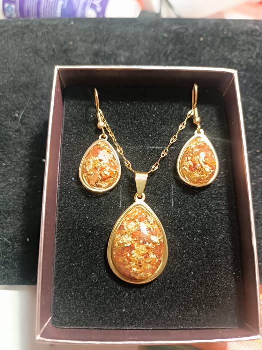 Conjunto Gota Dourada